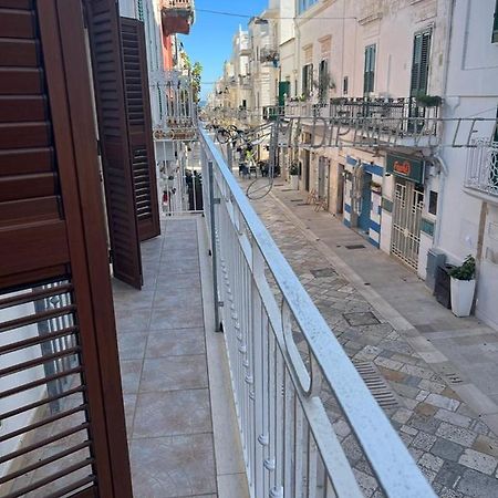 Апартаменты Casa Roma Полиньяно-а-Маре Экстерьер фото